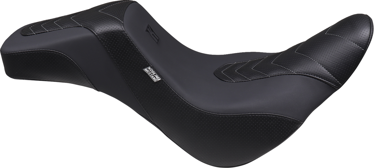Kodlin Signature Series Seat - Gripper Vinyl - Chevron - Gunmetal Stitch - Softail '18-'25