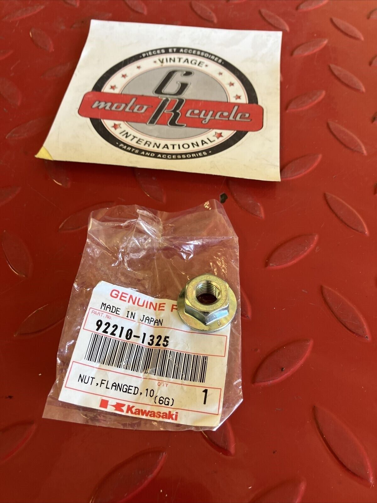 NOS KAWASAKI FLANGE NUT 92210-1325 K15