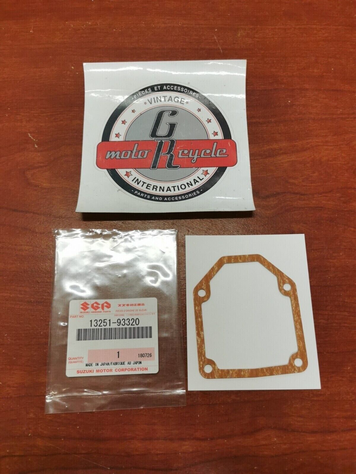 NOS SUZUKI FLOAT CHAMBER GASKET 13251-93320 S16