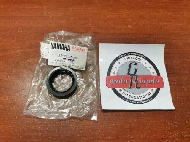 NOS YAMAHA 1976 1977 XS500 OIL SEAL 1J3-23145-00-00 SUB 1UA-23145-00-00 Y142