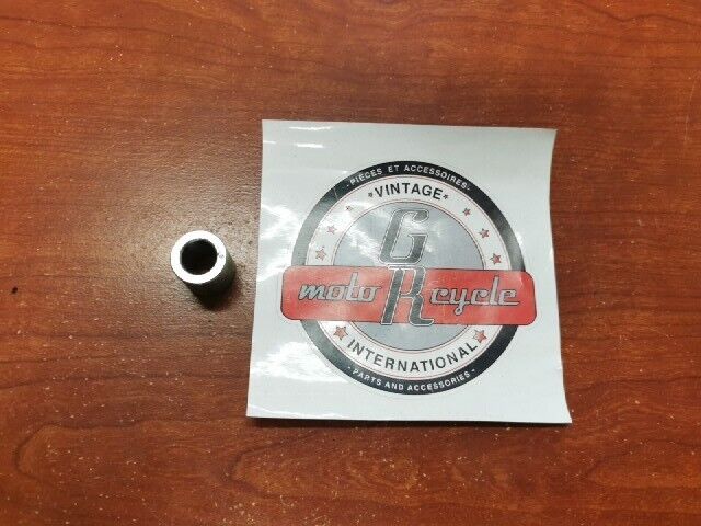 NOS YAMAHA COLLAR 90387-12096-00 SUB 90387-120F9-00 109-25377-01-00 Y111