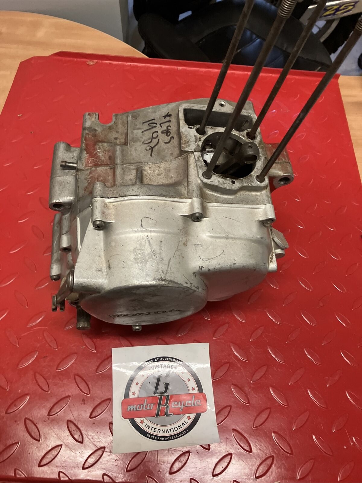 HONDA XL80S 1982 ENGINE MOTOR BOTTOM END CRANKCASE CRANKSHAFT TRANSMISSION