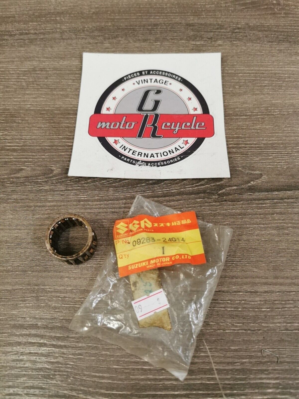 NOS SUZUKI RM250 LT250R RMX250T BEARING 09263-24014 SUB BY 09263-24026S23