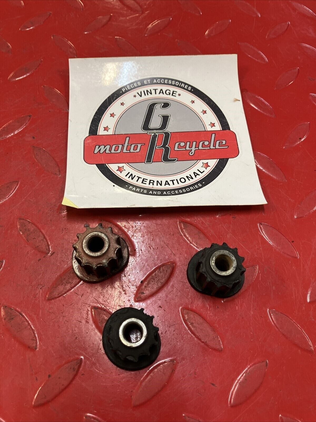 YAMAHA RD400 1977 ENGINE MOTOR MOUNT DAMPER RUBBER1976 1979 3