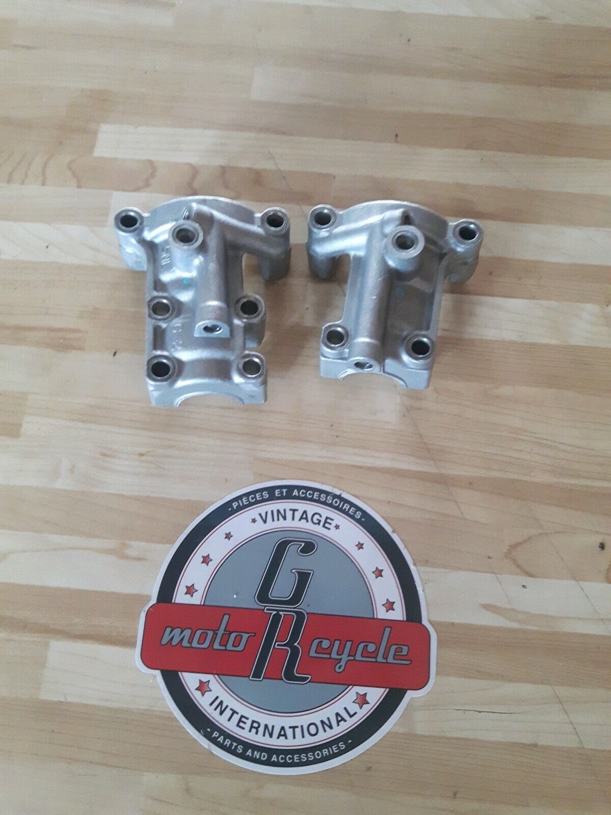 YAMAHA YZ250F 2010 CYLINDER HEAD CAMSHAFT CAM CAP COVER 2011 2012 2013