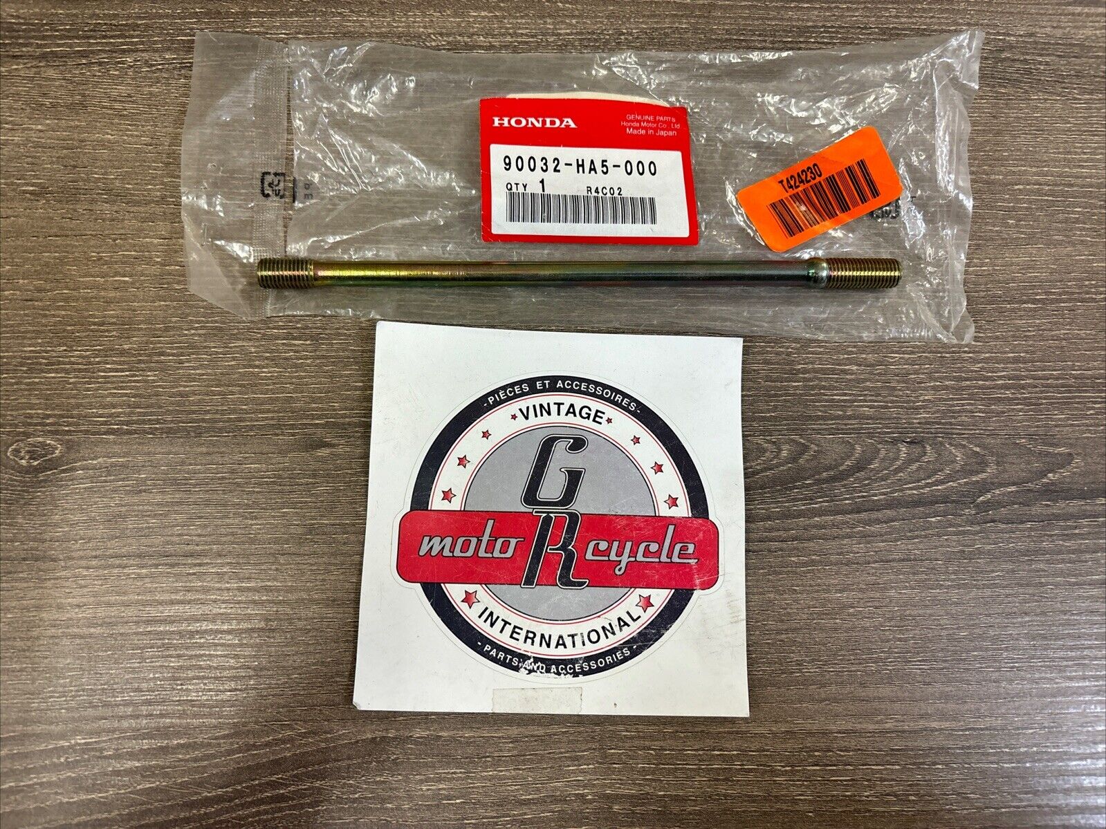 NOS HONDA ATC350X TRX350 TRX350D STUD BOLT 10X195 90032-HA5-000 H136
