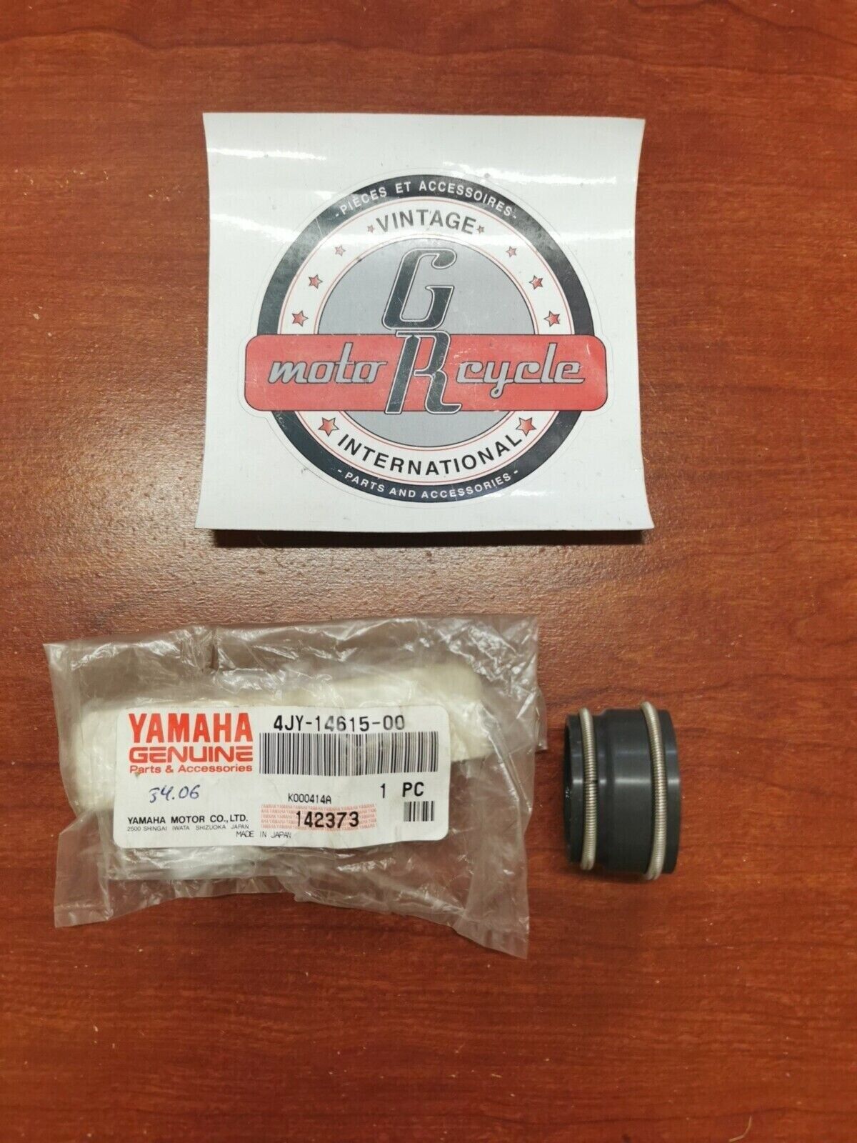 NOS YAMAHA YZ125 EXHAUST JOINT 4JY-14615-00-00 Y87