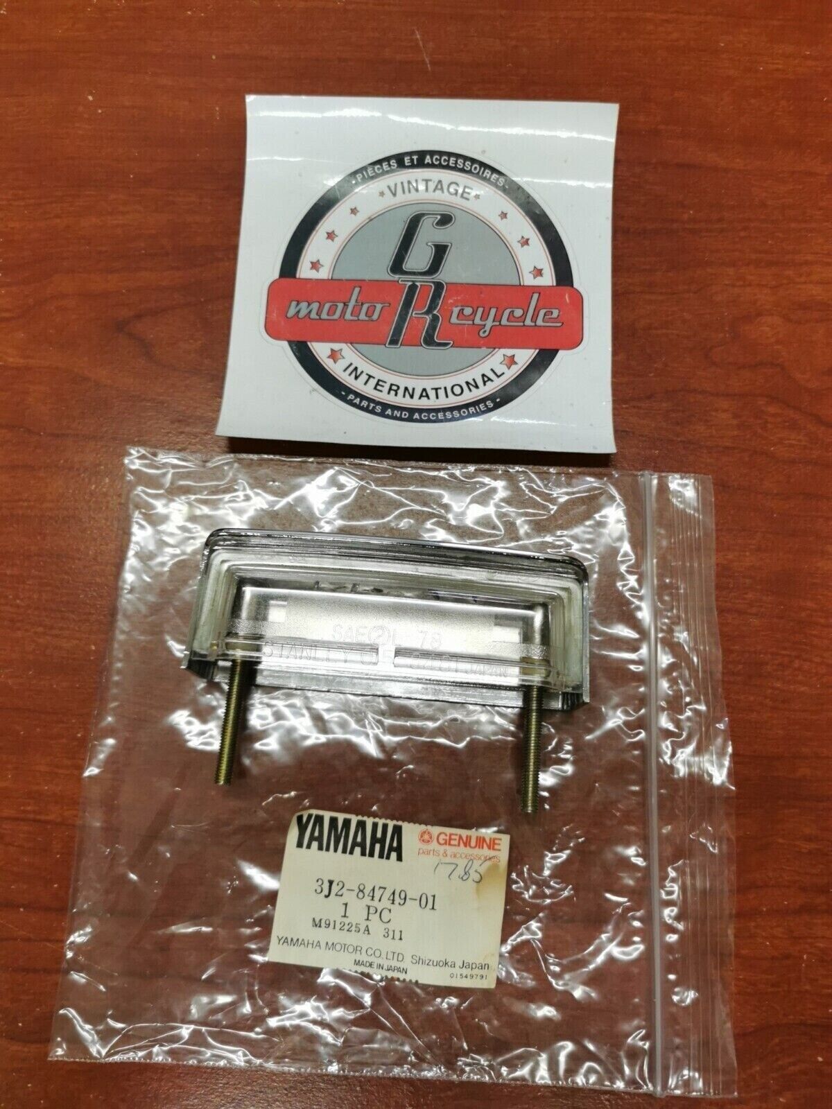 NOS YAMAHA 1980 1981 XS850 XS1100 LICENCE LIGHT BODY 3J2-84749-01-00 Y86