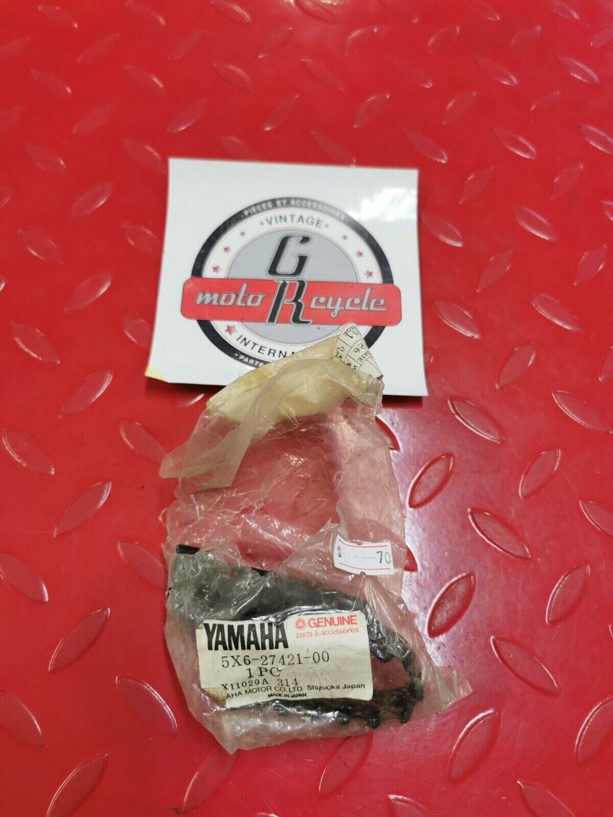 NOS YAMAHA YZ125 YZ250 YZ490FOOTREST 2 5X6-27421-00-00 Y26