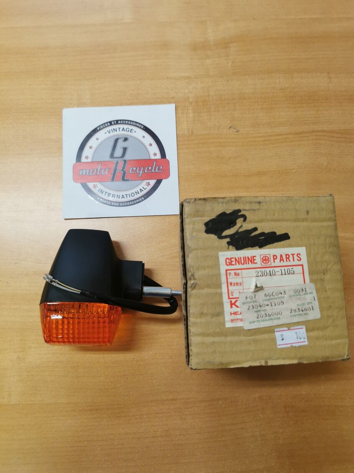 NOS KAWASAKI EX KL ZX EX250 KL650 ZX900 NINJAFRONT SIGNAL LIGHT 23040-1105K3