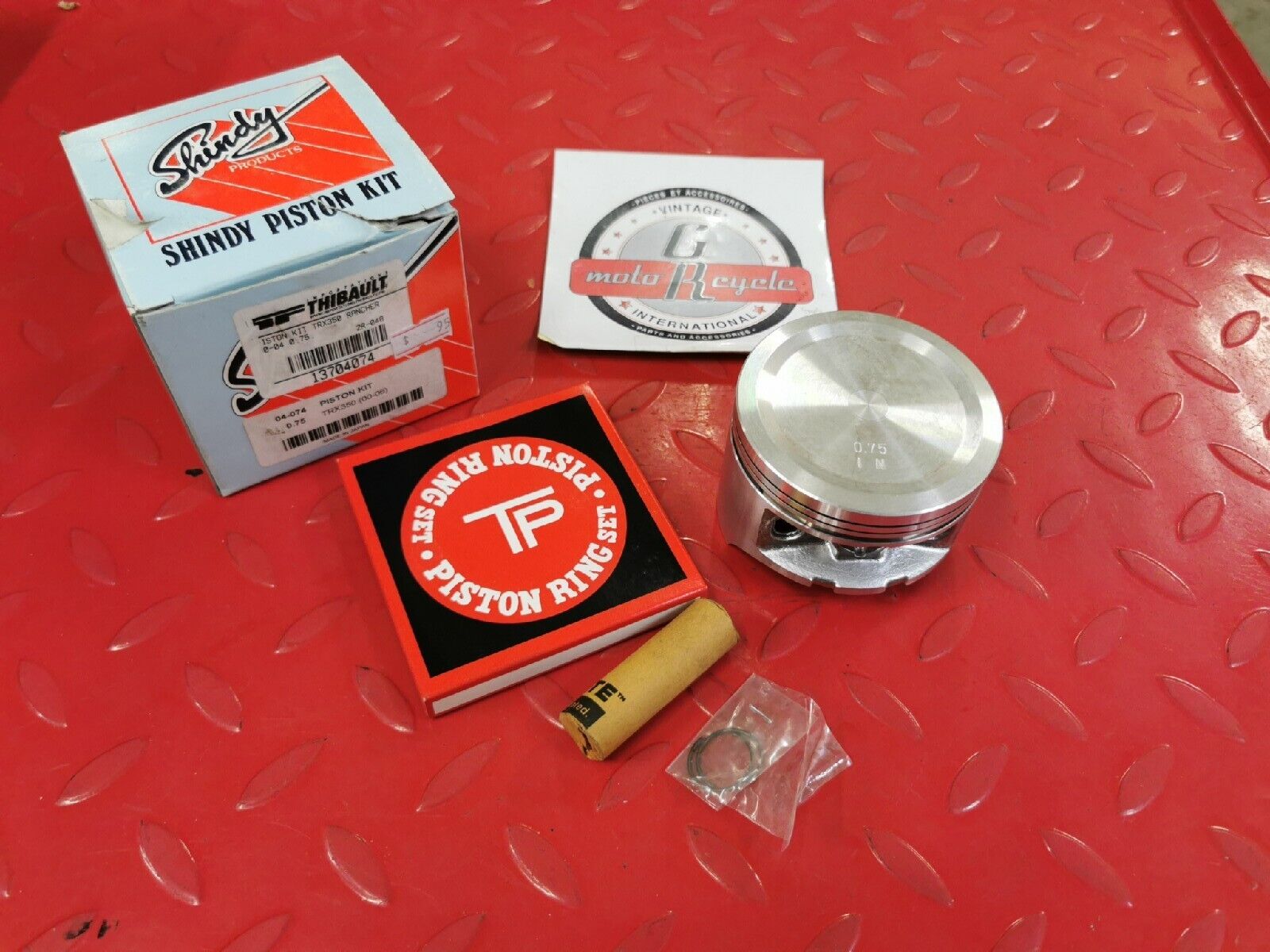 NOS SHINDY HONDATRX350 2000 - 2006PISTON KIT 0.75 04-074J13