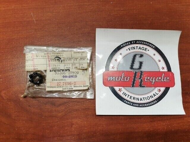 NOS YAMAHA SLOTTED NUT 95306-10900-00 Y127