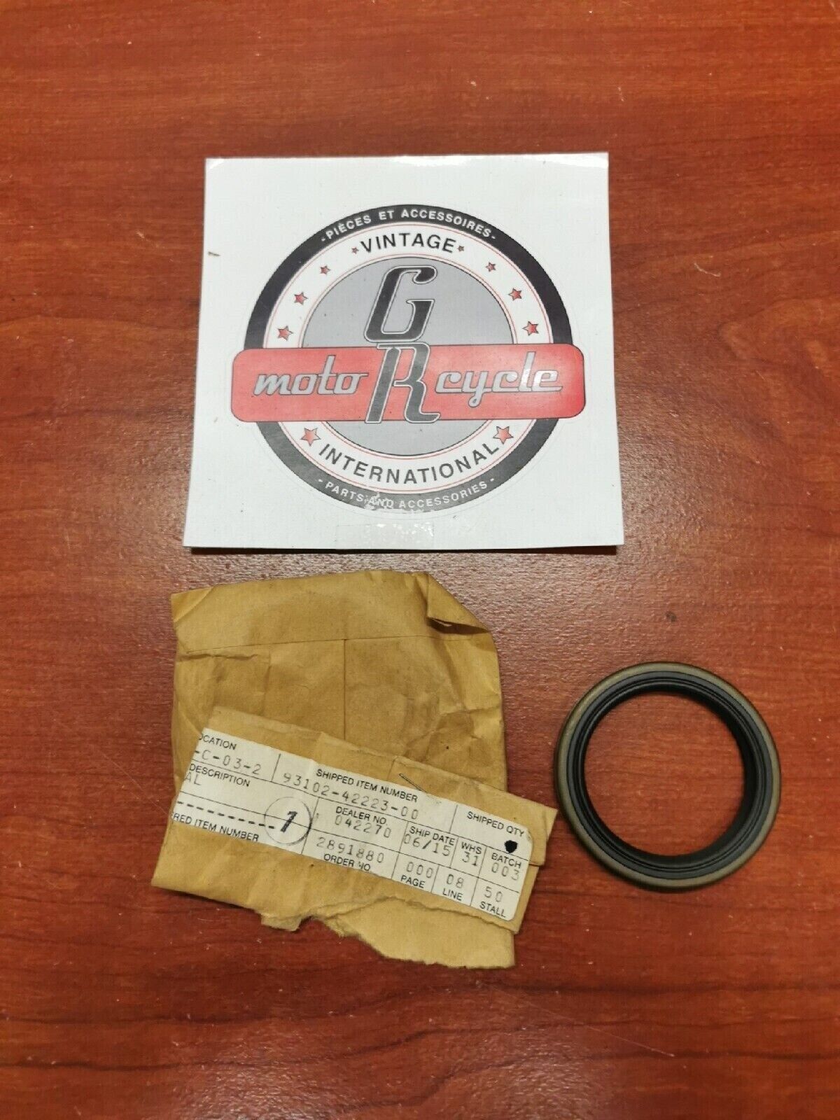 NOS YAMAHA 1980 - 1982 YT125H J G OIL SEAL 93102-42223-00 Y68