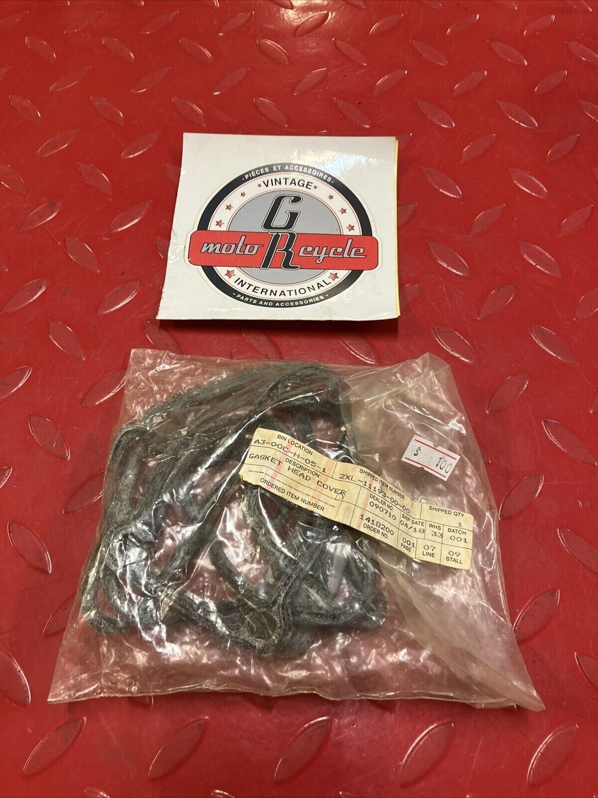 NOS YAMAHA GASKET HEAD COVER 1 2XL-11193-00-00 SUPERSEDED BY 3KM-11193-00-00 Y35