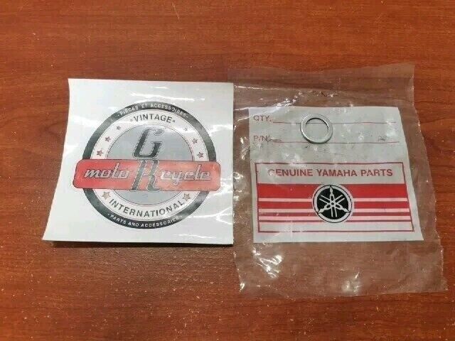 NOS YAMAHA TX650 XS2 XS650 CLIP HOLDER 306-15563-00-00 Y154
