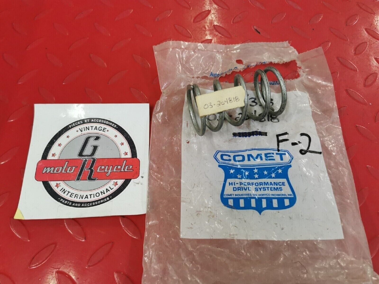 NOS COMET NEW CLUTCH SPRING 204818 J12
