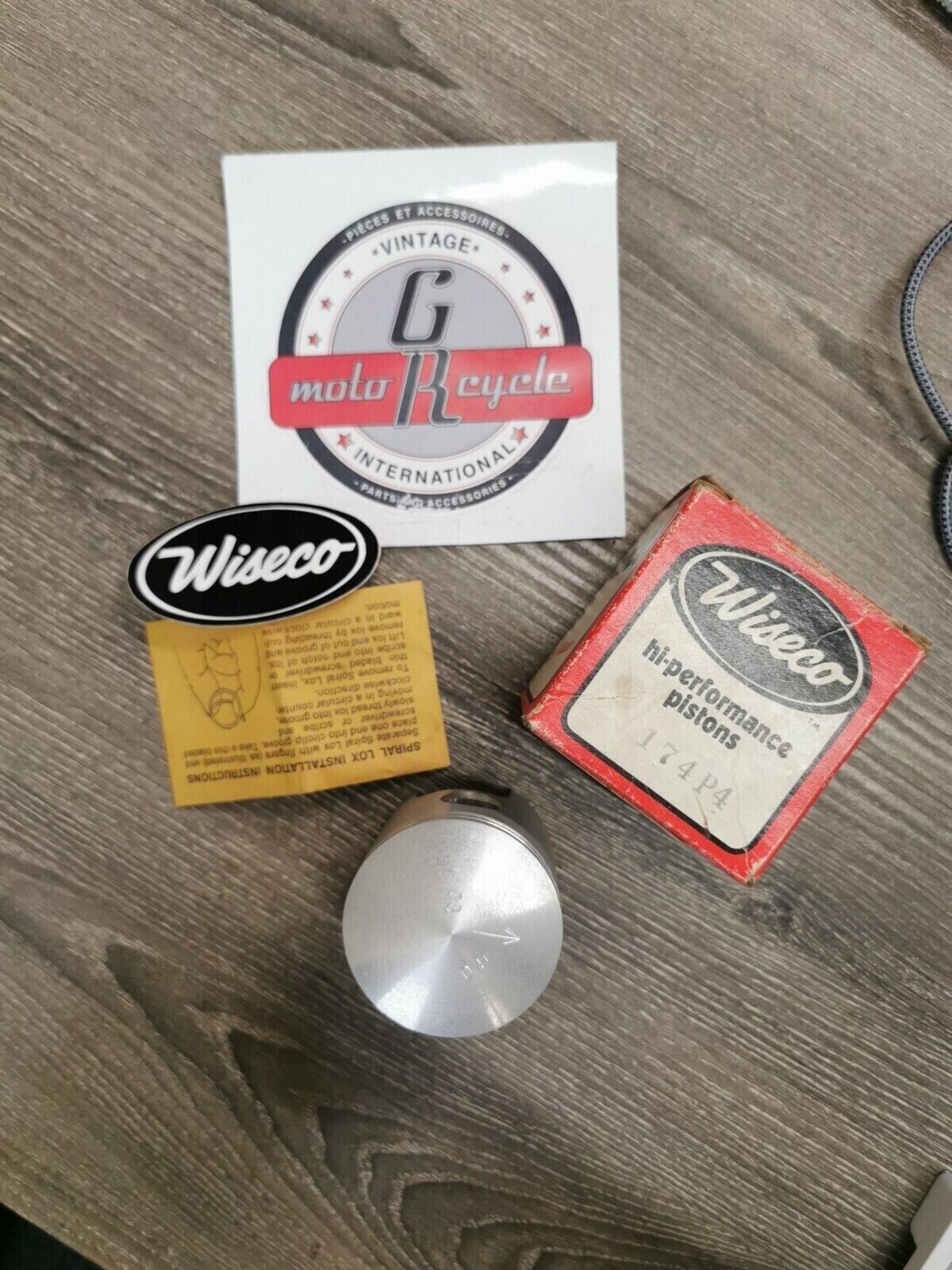 NOS WISECO GT250 IT250 1974 1975 PISTON CIRCLIP ONLY 1.00 OVER 174P4 J18