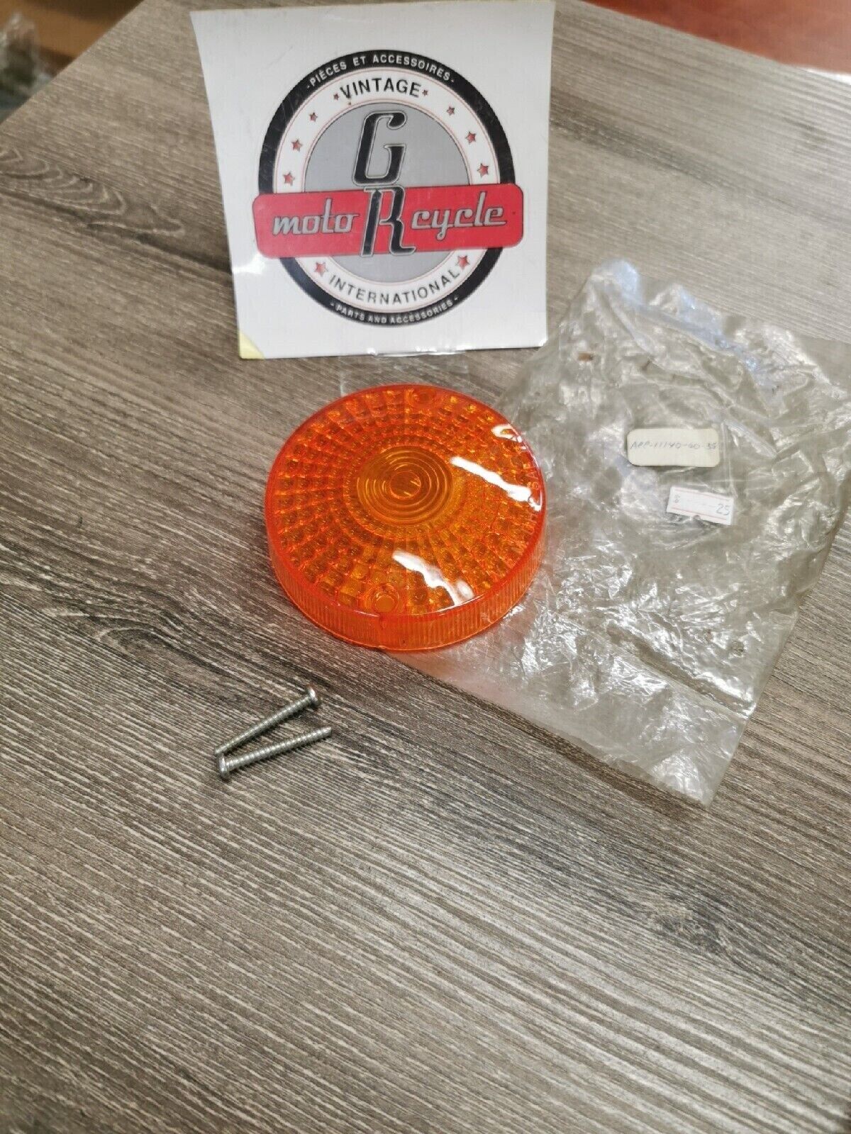 NOS YAMAHA FLASHER LENSACC-11140-00-35Y54