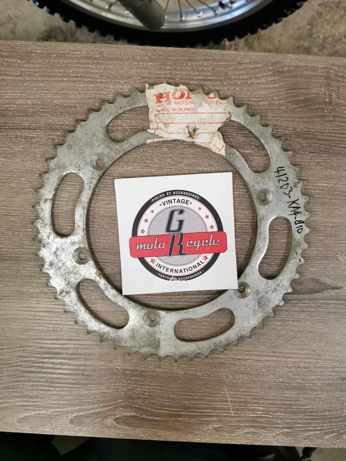 NOS HONDA CR250R CR450R 1981 SPROCKETFINAL DRIVEN 54T STEEL 41203-KA4-810H60