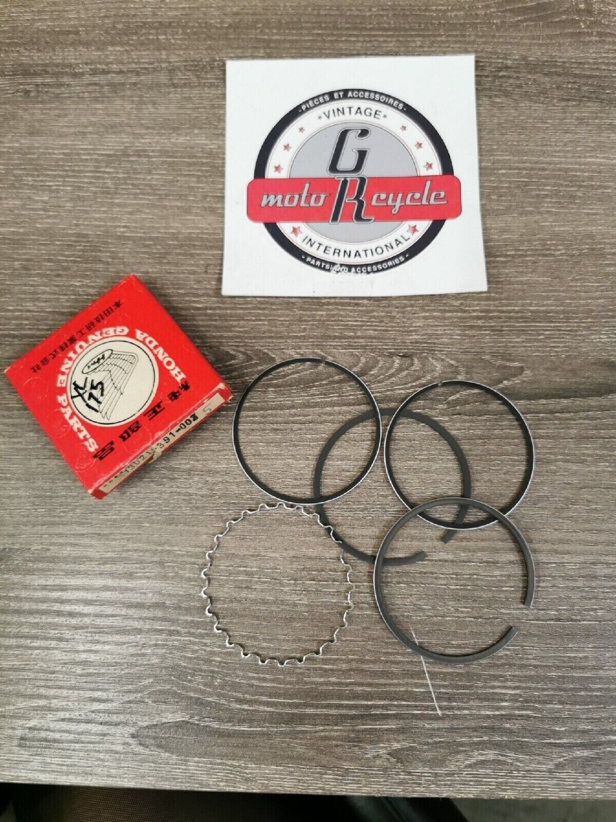 NOS HONDA XL175 1976 - 1978 RING SET PISTON 0.2513021-391-003 H41
