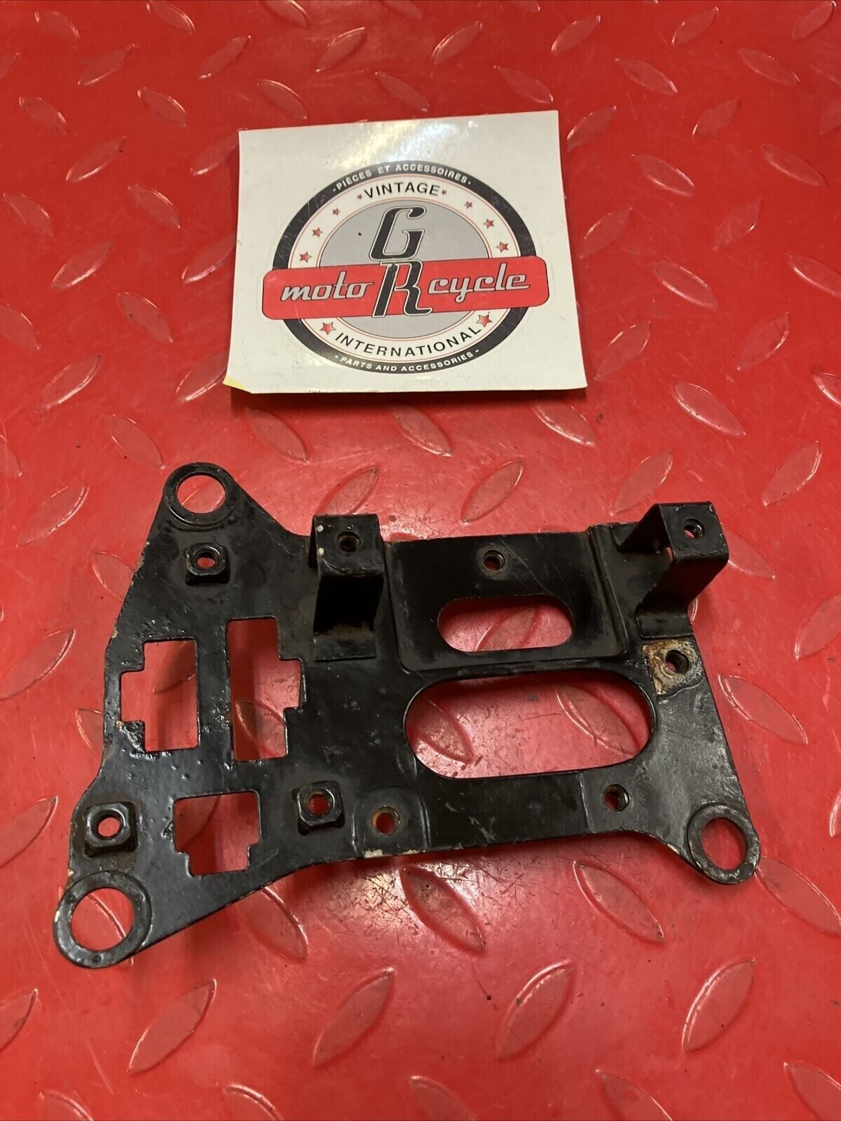 YAMAHA RD400 1977 ELECTRICAL PLATE BRACKET 1976 1978 1979