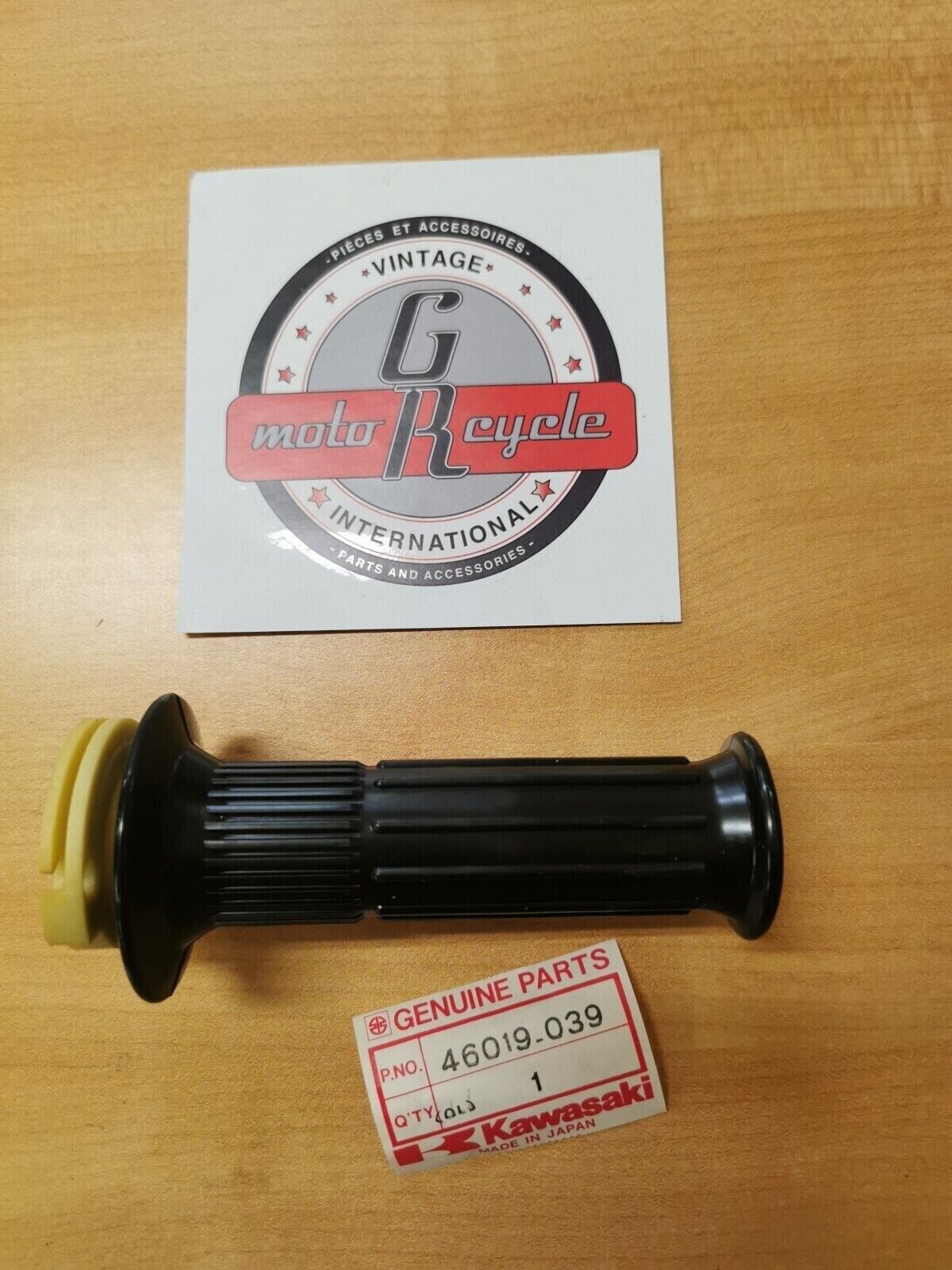 NOS KAWASAKIKM100 1970-81 GRIP ASSYTHROTTLE 46019-039K3
