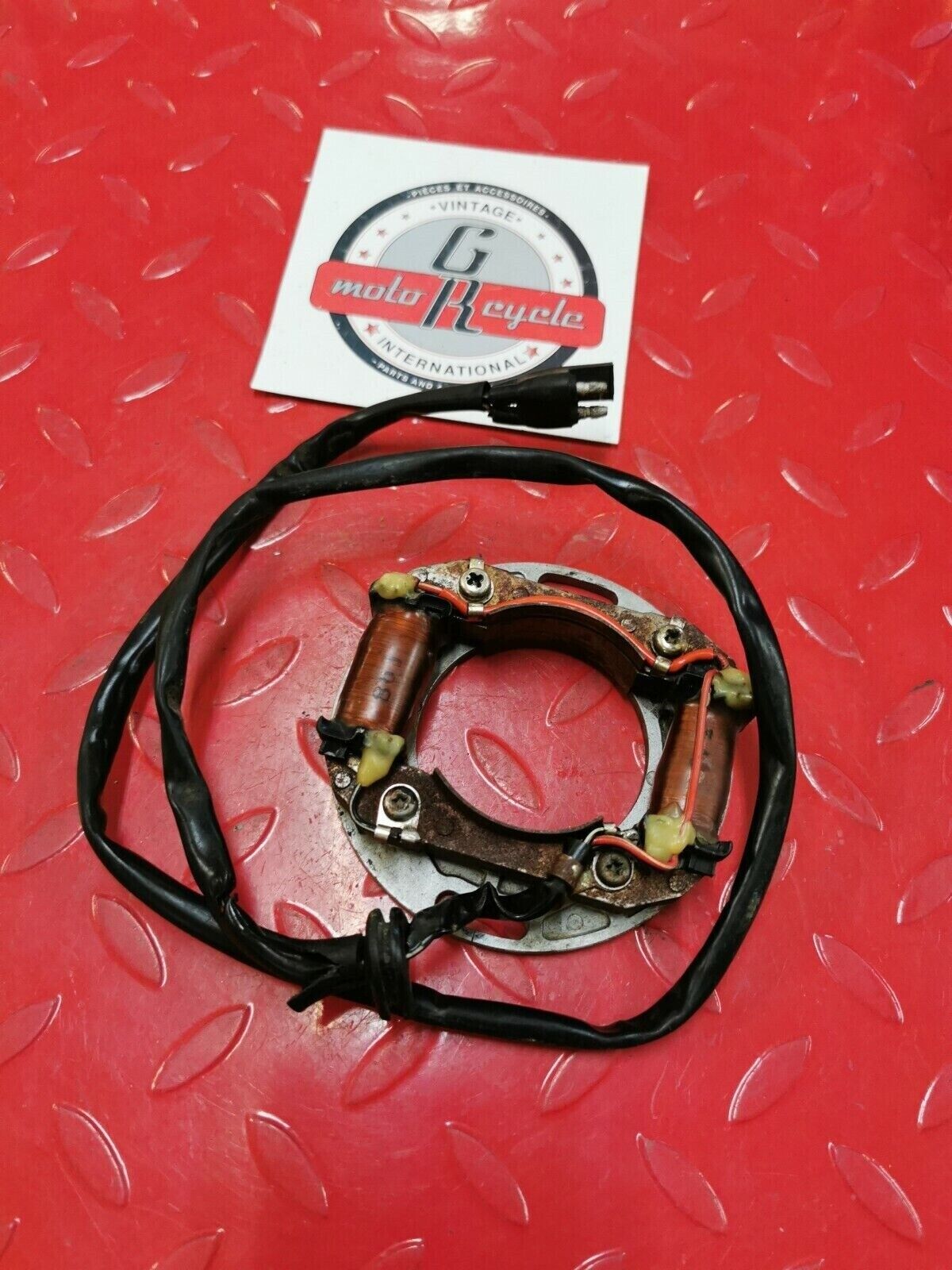 SUZUKI RM125 1982 STATOR MAGNETO ALTERNATOR GENERATOR 32100-14120 1981 1983 GOOD