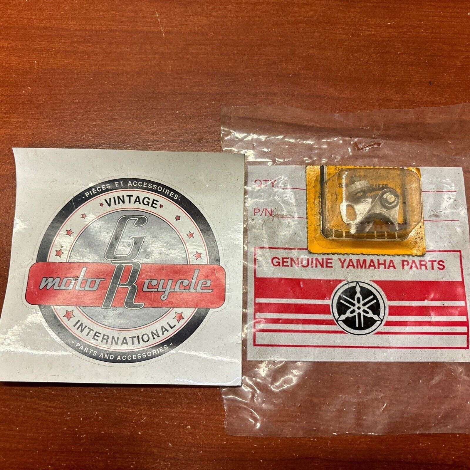 NOS YAMAHA 1976 - 1978 RD400 CONTACT BRAKER 1A0-81621-20-00 Y172