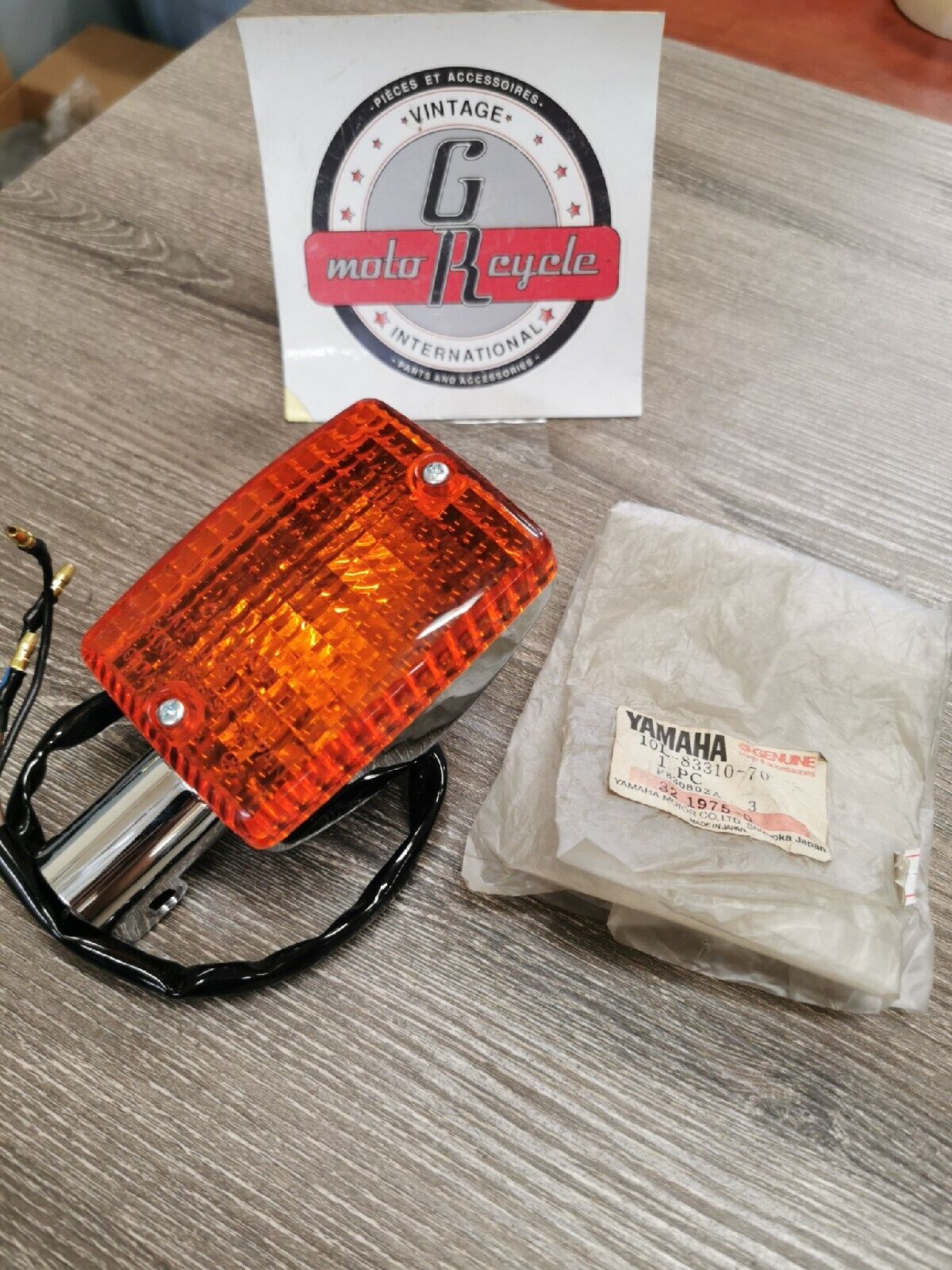 NOS YAMAHA XV920J 1982FRONT FLASHER ASSEMBLY10L-83310-70-00Y54