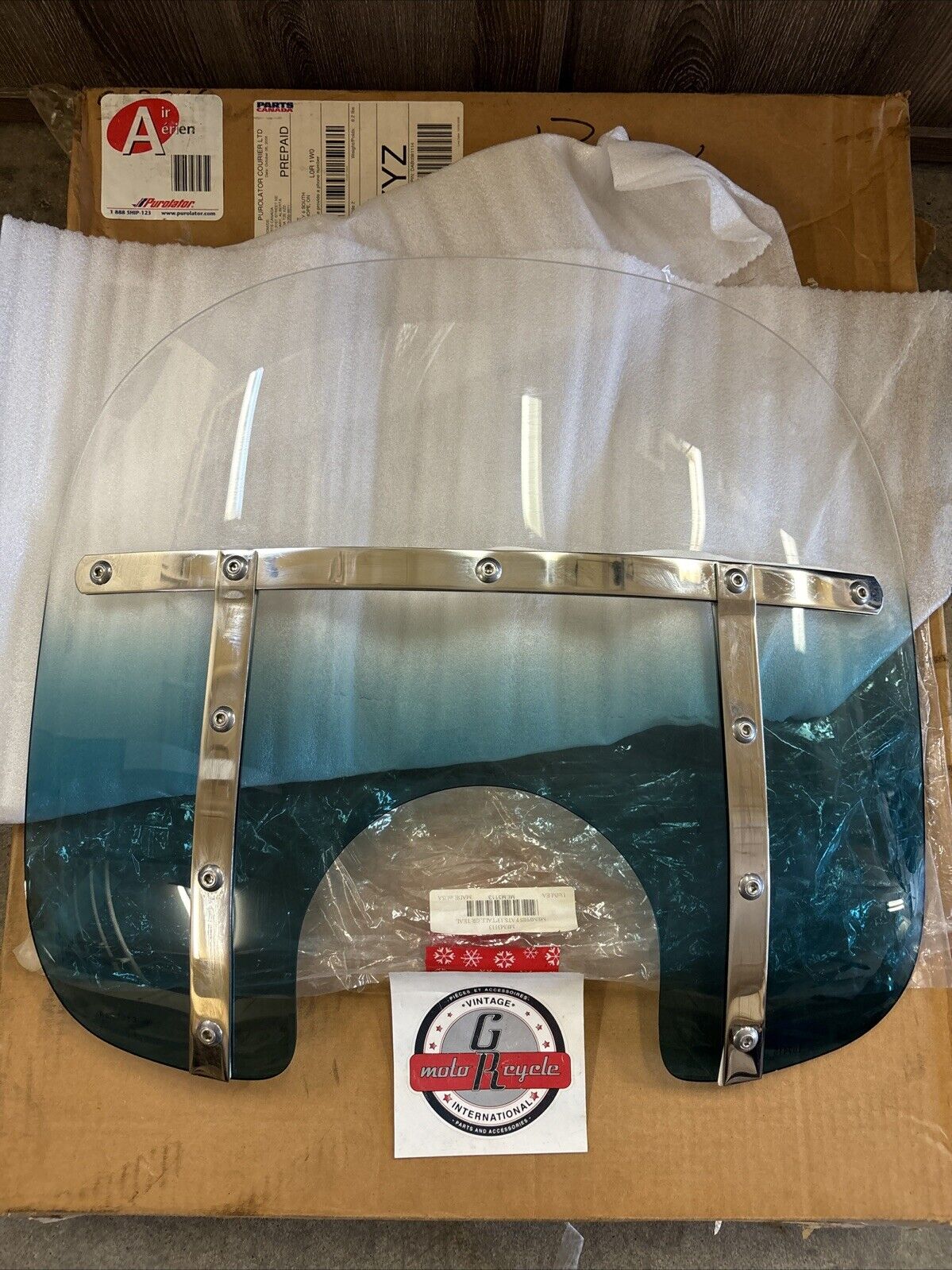 NOS MEMPHIS SHADES MEMPHIS FATS BOBBED 13 GRADIENT TEAL WINDSHIELD MEM3113