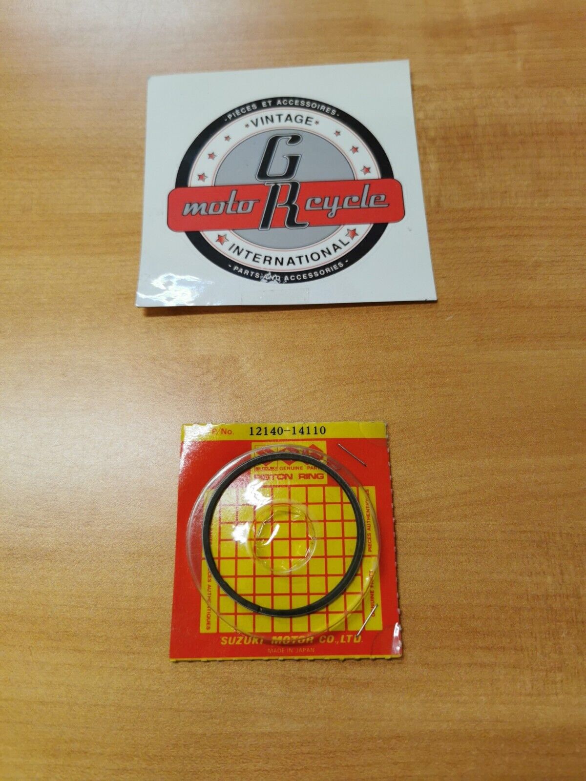 NOS SUZUKI RM1251981 - 1986 PISTON RING SET12140-14110S8