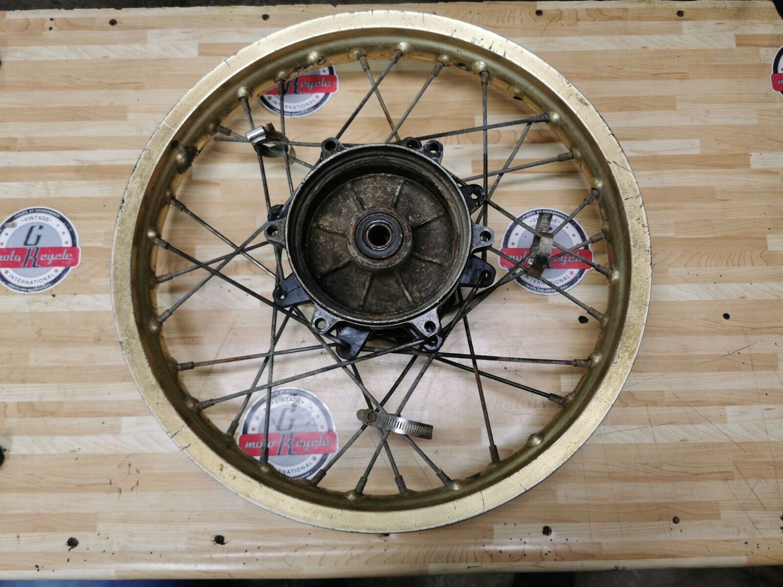 YAMAHA YZ125 1985 REAR BACK WHEEL HUB 55Y-25311-00-98