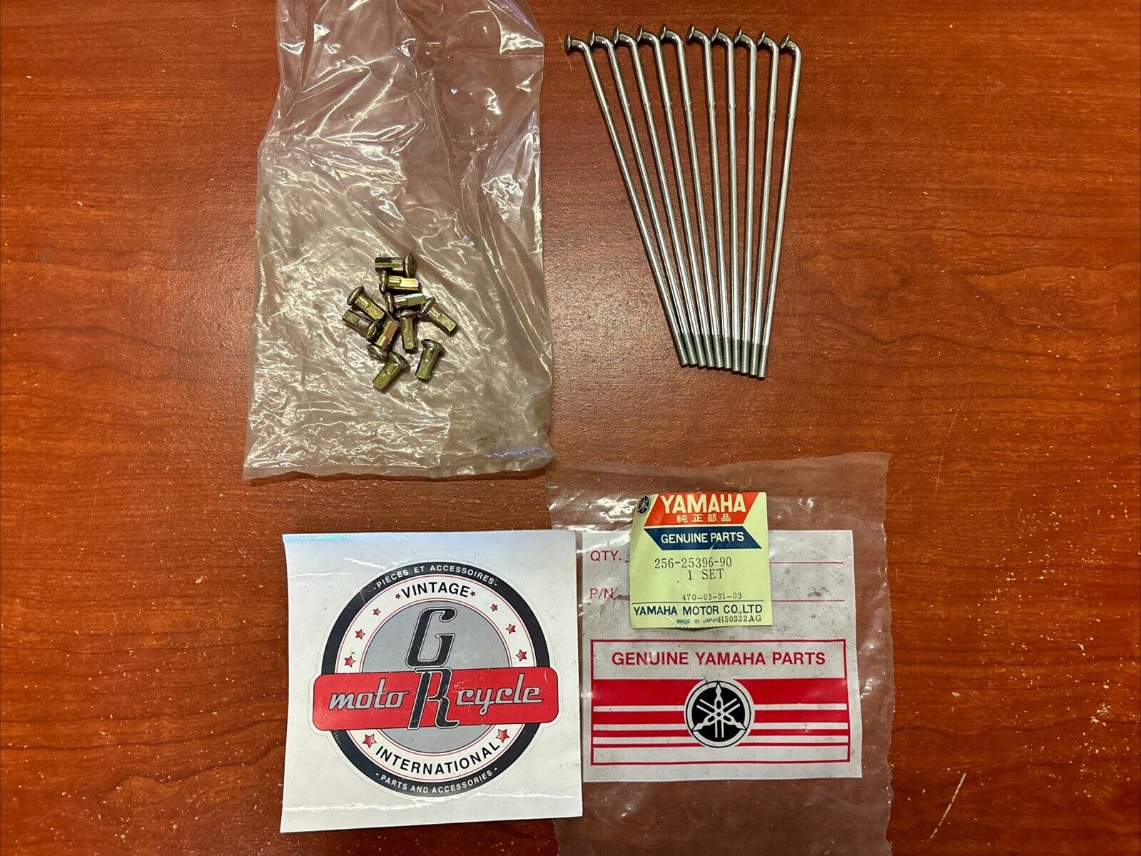 NOS YAMAHA TX500 TX650 XS1 XS2 XS500 INNER SPOKE (10 QTY.) 256-25396-90-00 Y181