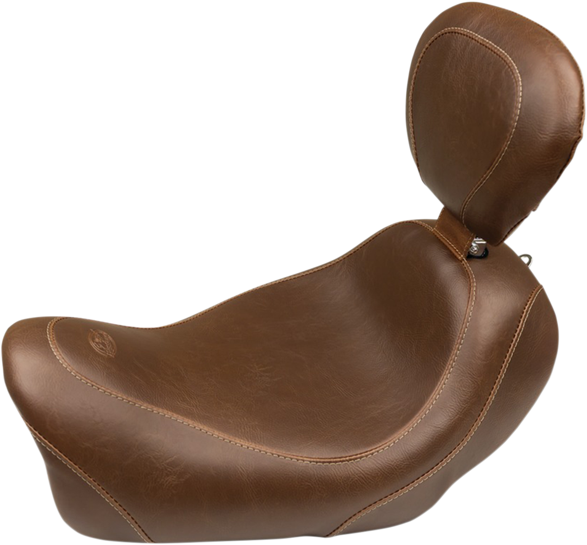 MUSTANG Wide Tripper™ Solo Seat with Backrest - Smooth - Brown - FXDF '14-'17