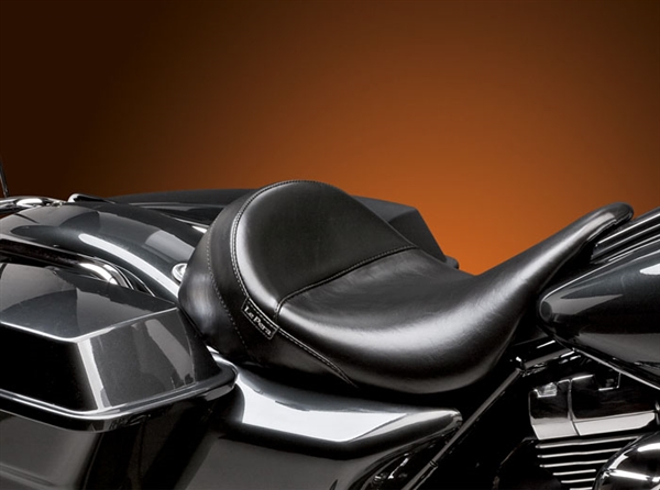 Harley Davidson FL '08-Present Aviator Solo Seat by Le Pera
