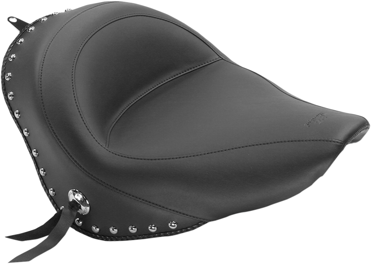 MUSTANG Solo Seat - Chrome Studs w/ Conchos - FLST / FXST '06-'17