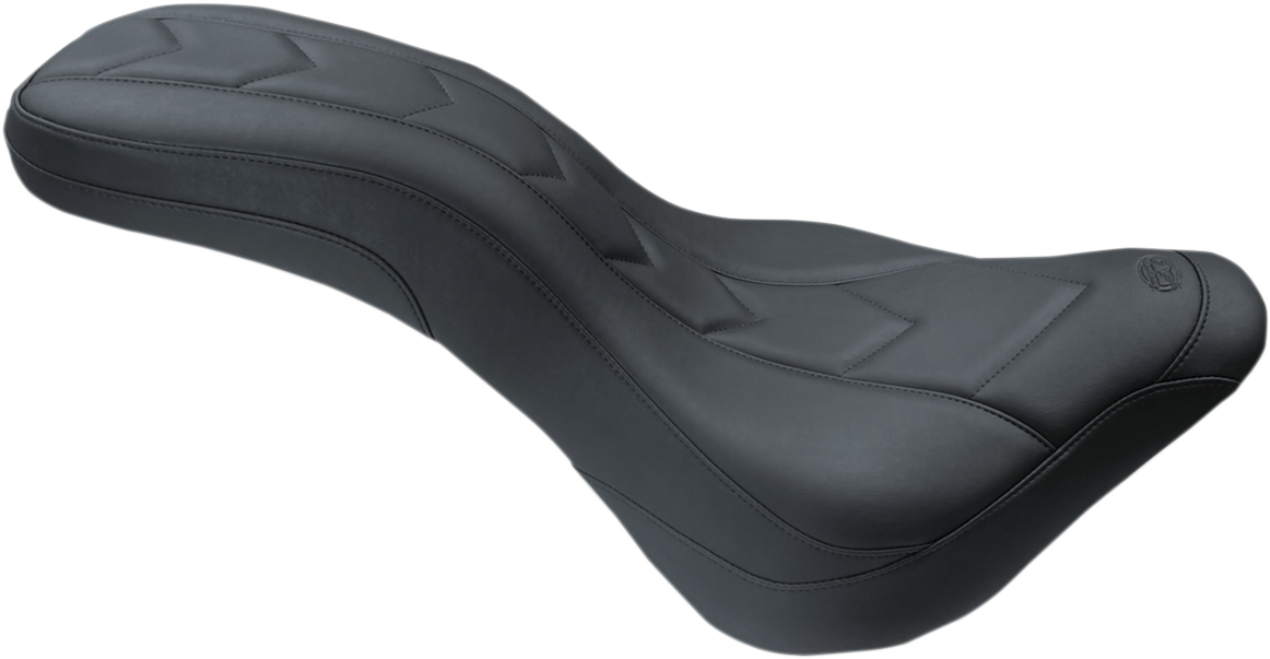 MUSTANG DayTripper™ One-Piece 2-Up Seat - Apex Chevron - FLHC/FLDE '18-'21