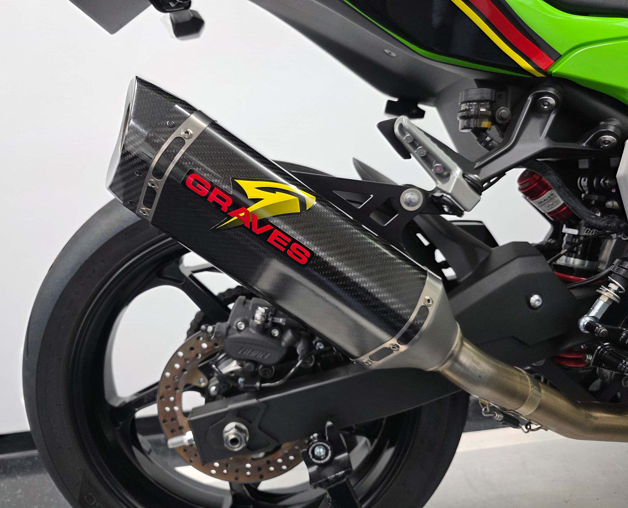 Graves Motorsports Exhaust Cat-Back Carbon Silencer Kawasaki Ninja 400