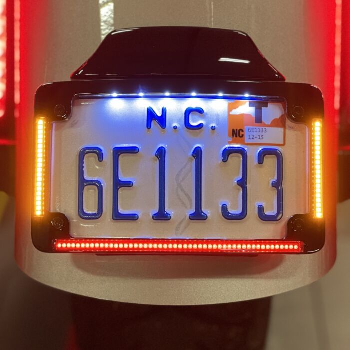 CUSTOM DYNAMICS All-in-One License Plate Frame - Flat