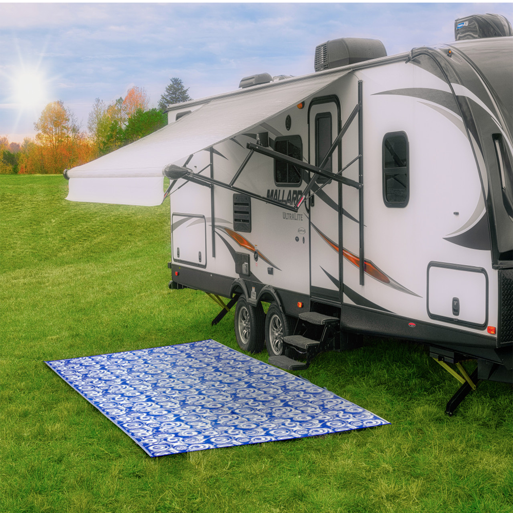 Camco Outdoor Mat 8 ft x 16 ft Blue Swirl