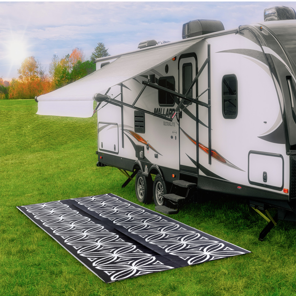 Camco Outdoor Mat 8 ft x 20 ft Charcoal Botanical