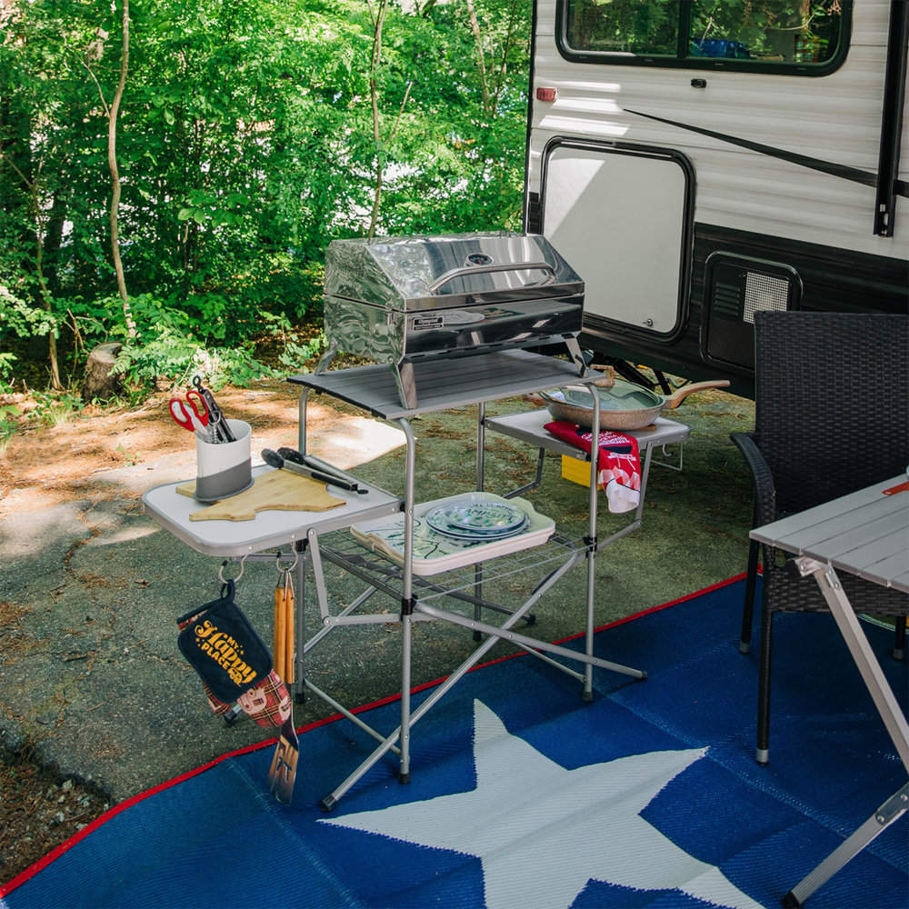 Camco Olympian Deluxe Portable Grill Table