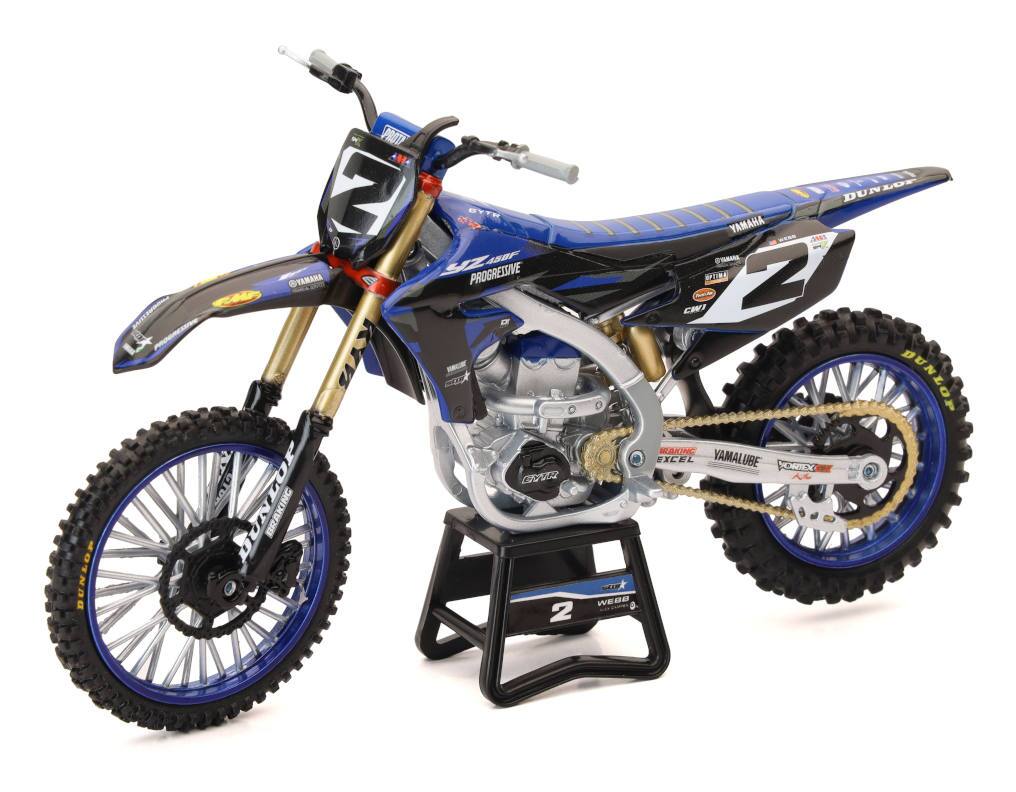 New Ray Yamaha YZ450F Star Racing Team Bike